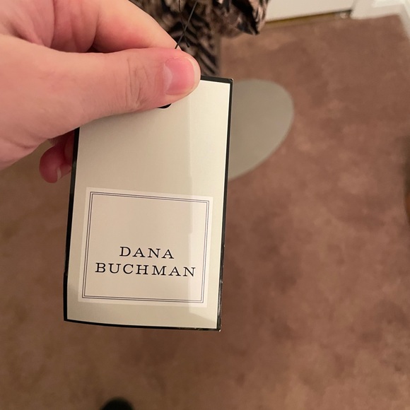 Dana Buchanan NWT animal print cross-over top - Picture 3 of 5